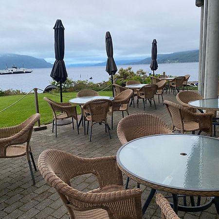 Smaken Av Ryfylke Event As Overnatting, Bygningen Drives Ikke Som Hotell Hjelmeland ภายนอก รูปภาพ