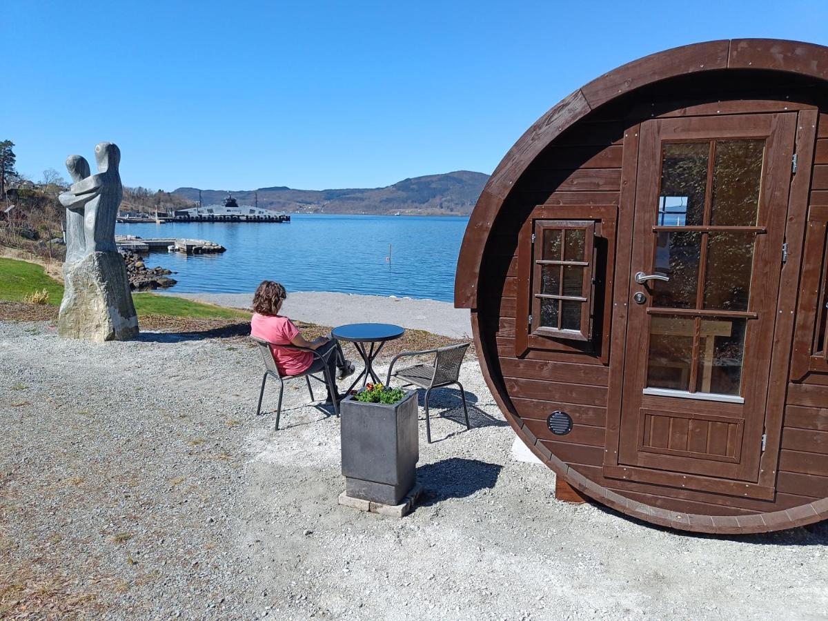 Smaken Av Ryfylke Event As Overnatting, Bygningen Drives Ikke Som Hotell Hjelmeland ภายนอก รูปภาพ