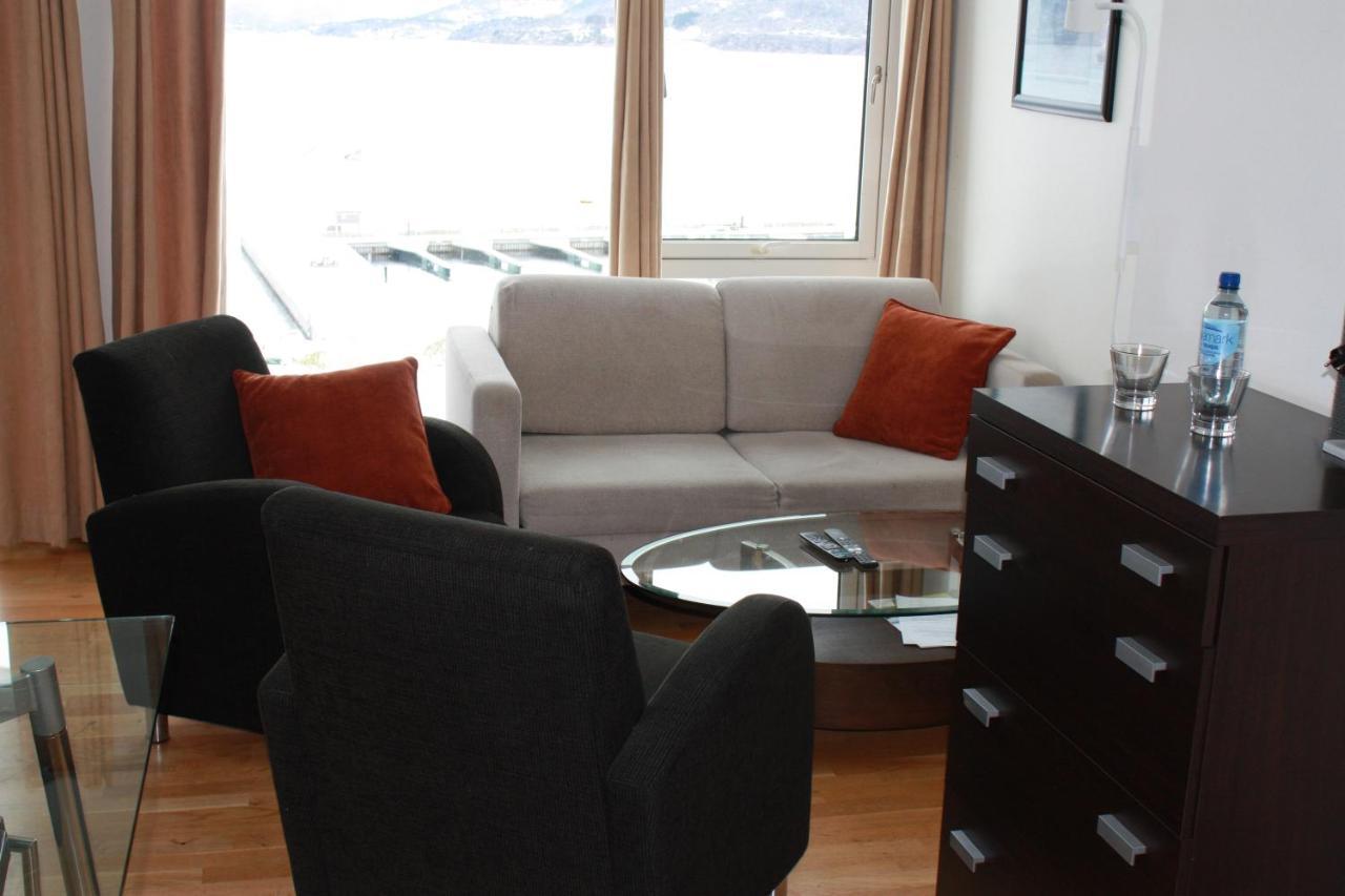 Smaken Av Ryfylke Event As Overnatting, Bygningen Drives Ikke Som Hotell Hjelmeland ภายนอก รูปภาพ