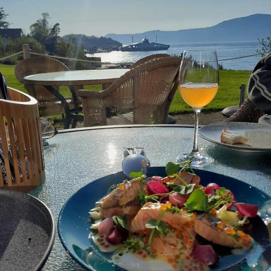 Smaken Av Ryfylke Event As Overnatting, Bygningen Drives Ikke Som Hotell Hjelmeland ภายนอก รูปภาพ