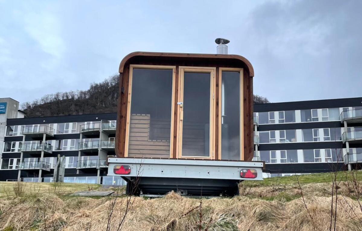 Smaken Av Ryfylke Event As Overnatting, Bygningen Drives Ikke Som Hotell Hjelmeland ภายนอก รูปภาพ